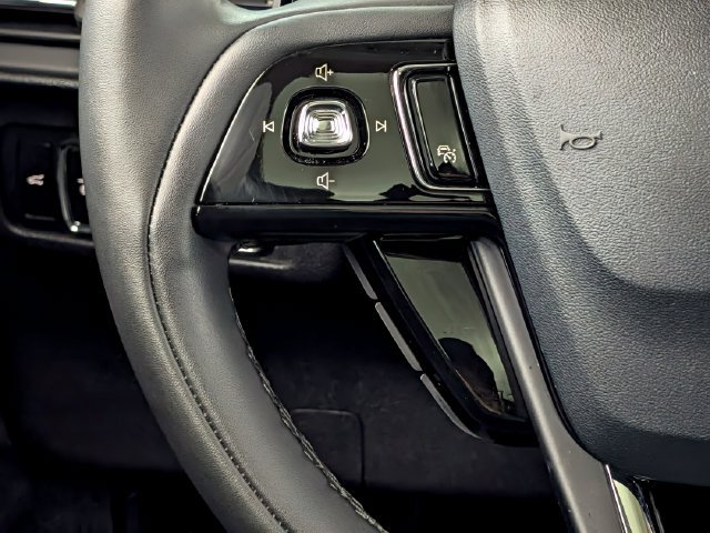 Certified 2025 Lincoln Corsair AWD w/ Equipment Group 101A image 31