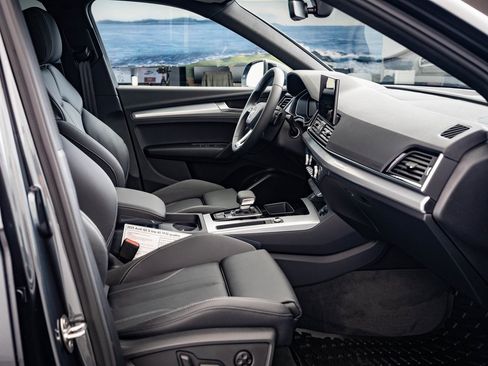 Used 2025 Audi Q5 2.0T Premium w/ Convenience Plus Package image 24