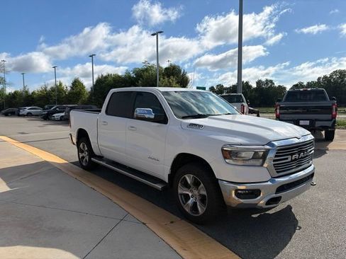 Used 2023 RAM 1500 Laramie AWD/4WD image 7