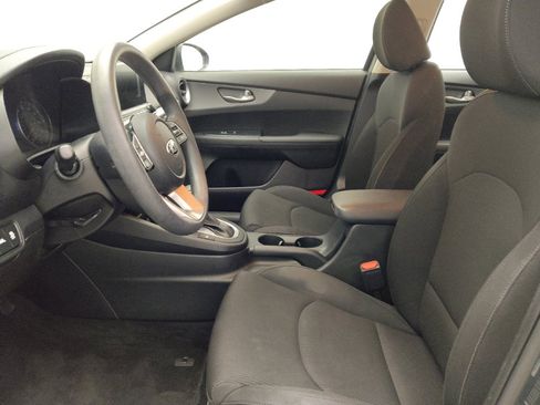 Used 2021 Kia Forte LXS FWD image 17