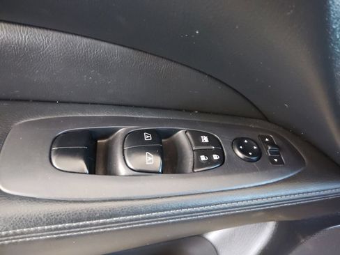 Used 2019 Nissan Pathfinder SL AWD/4WD image 26