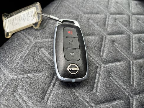 Used 2025 Nissan Kicks SV image 18