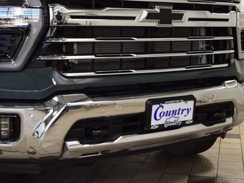 New 2026 Chevrolet Silverado 2500 LTZ w/ LTZ Premium Package image 13