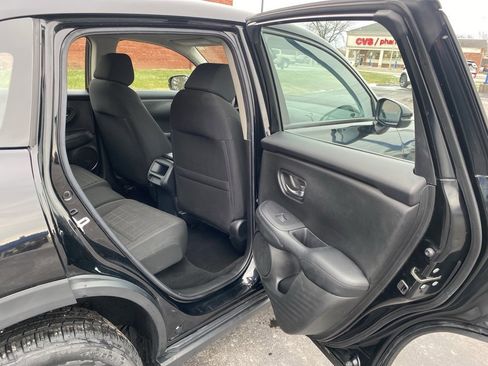 Used 2023 Honda HR-V LX image 19