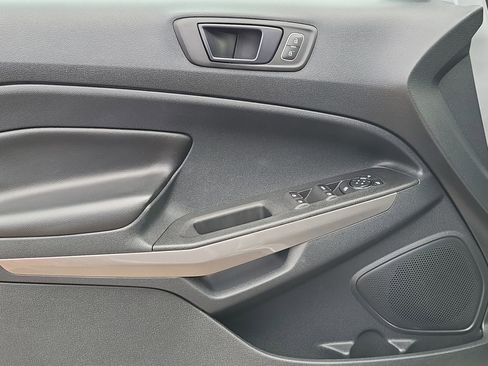 Used 2020 Ford EcoSport SES w/ SES Black Appearance Package image 6