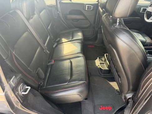Used 2019 Jeep Wrangler Unlimited Rubicon w/ Advanced Safety Group AWD/4WD image 36