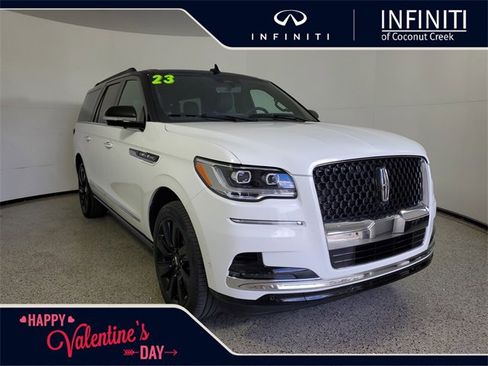 Used 2023 Lincoln Navigator L Black Label image 1