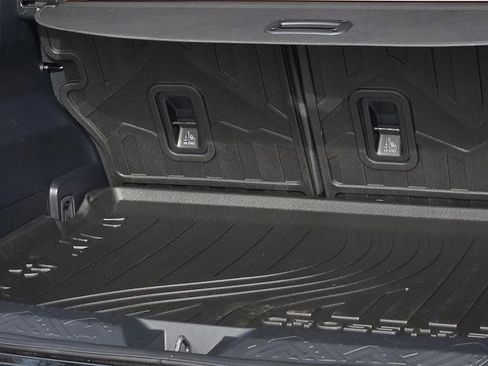 Certified 2025 Subaru Crosstrek 2.5i Sport image 9