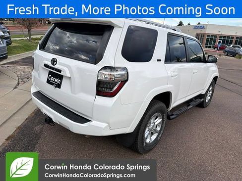 Used 2018 Toyota 4Runner SR5 Premium AWD/4WD image 5