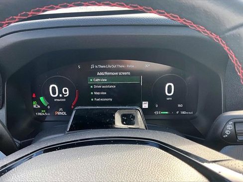 Used 2025 Ford Explorer ST-Line w/ ST-Line Street Pack image 20