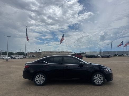 Certified 2024 Nissan Sentra S FWD image 25