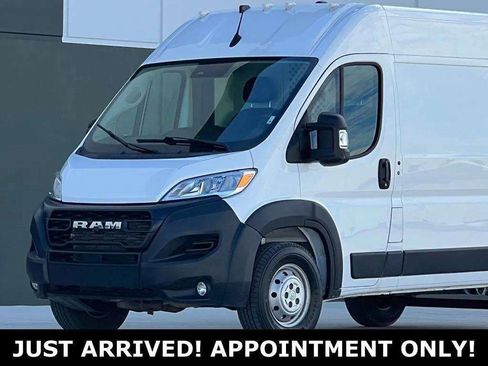 Used 2023 RAM ProMaster 2500 w/ Driver Convenience Group image 27