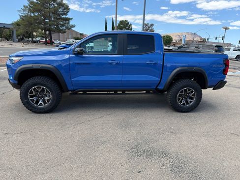 Used 2026 Chevrolet Colorado ZR2 w/ Technology Package AWD/4WD image 8