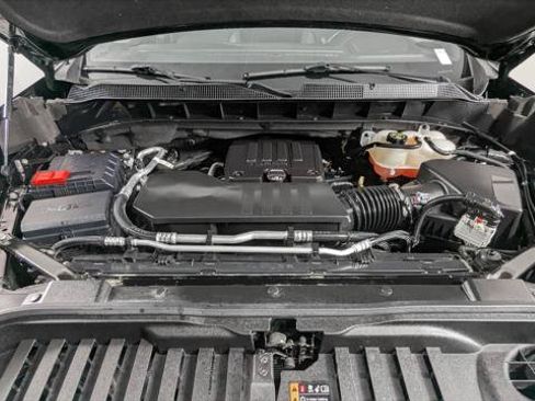 Used 2023 Chevrolet Silverado 1500 LT AWD/4WD image 33