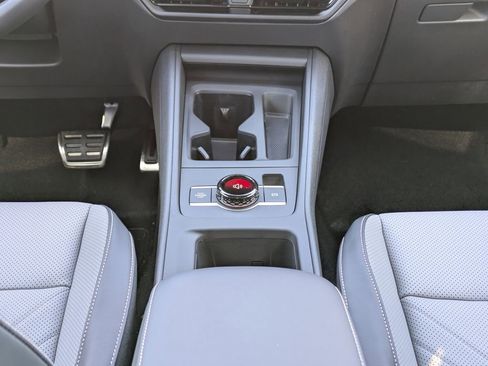 New 2026 Volkswagen Tiguan SE R-Line FWD image 22