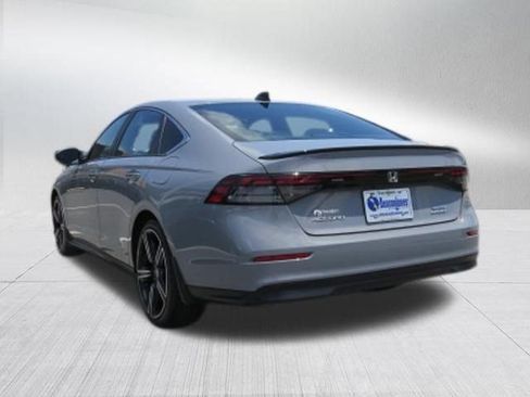 Used 2024 Honda Accord Sport image 6