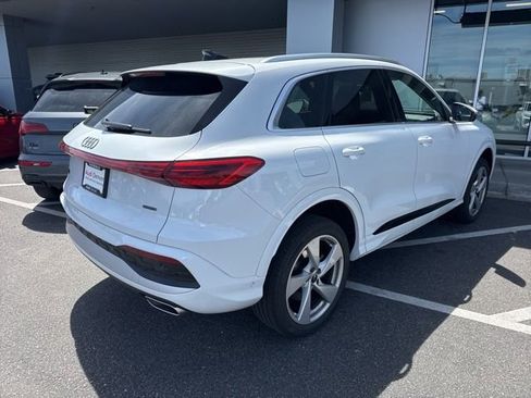 Used 2025 Audi Q5 Premium Plus w/ Premium Plus AWD/4WD image 4