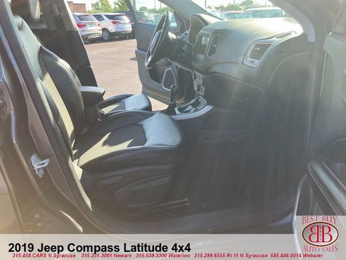 Used 2019 Jeep Compass Latitude w/ Popular Equipment Group AWD/4WD image 14