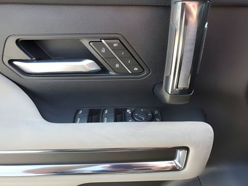 New 2026 GMC Hummer EV SUV image 28