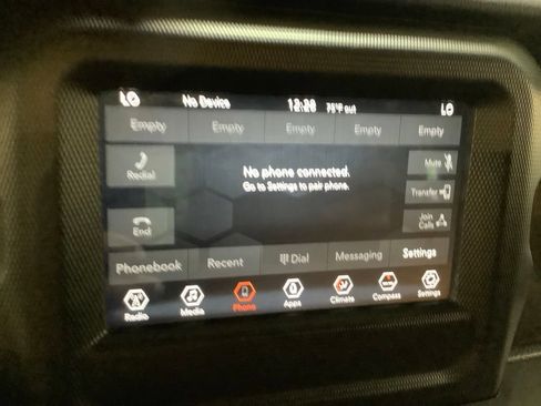 Certified 2019 Jeep Wrangler Unlimited Sahara AWD/4WD image 37