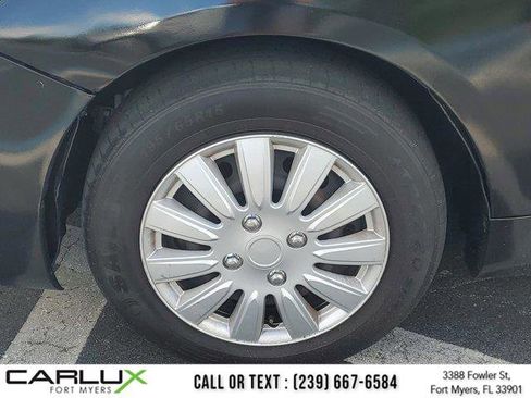 Used 2009 Toyota Corolla 4dr Sdn Auto (Natl) image 8