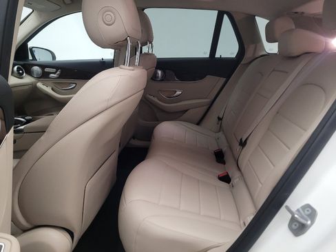 Used 2019 Mercedes-Benz GLC 300 image 18