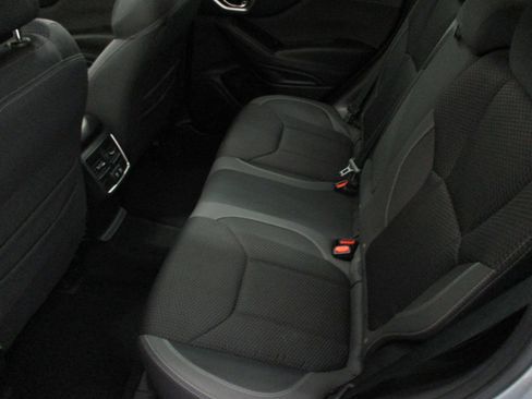 Used 2022 Subaru Forester Premium image 11