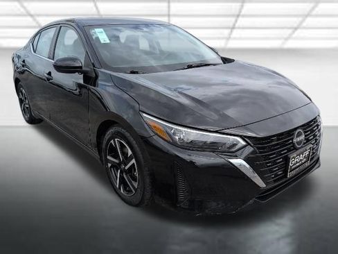Used 2024 Nissan Sentra SV FWD image 1