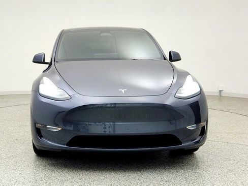 Used 2023 Tesla Model Y Long Range AWD/4WD image 2