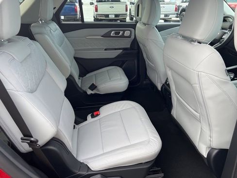 New 2026 Ford Explorer Platinum w/ LUX Leather Package image 13