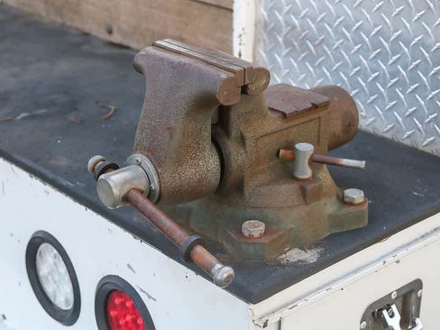 Used 2017 Ford F550 2WD Crew Cab Super Duty image 10