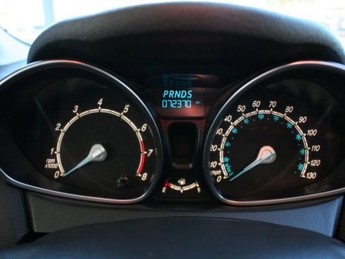 Used 2014 Ford Fiesta Titanium FWD image 18