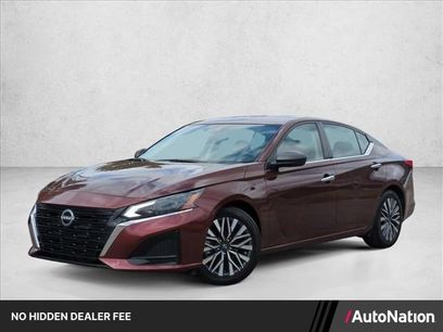 Used 2024 Nissan Altima 2.5 SV