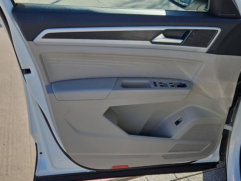 Certified 2023 Volkswagen Atlas SE w/ Panoramic Sunroof Package image 14