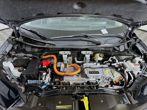 Used 2023 Nissan Ariya FWD image 34