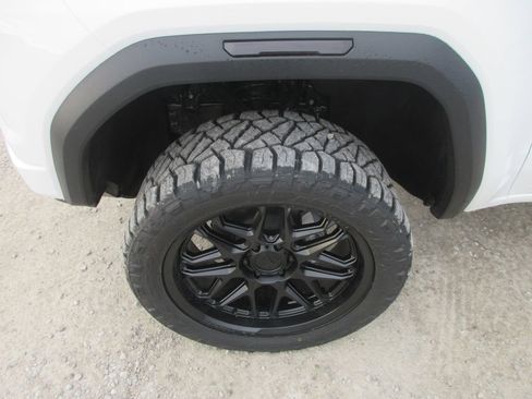 New 2026 GMC Canyon Elevation w/ Convenience Package AWD/4WD image 12