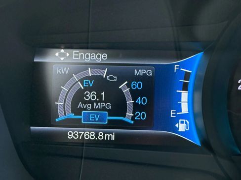 Used 2020 Ford Fusion SE image 29