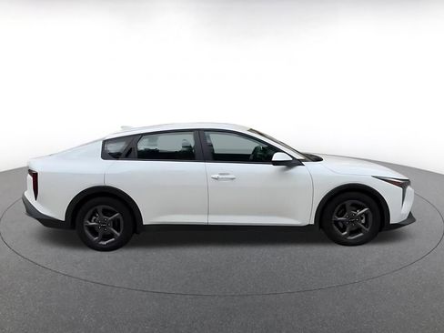 Used 2025 Kia K4 FWD image 15