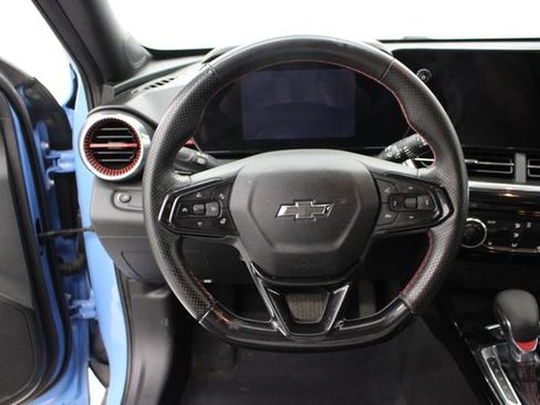 Used 2024 Chevrolet Trax RS w/ Driver Confidence Package FWD image 12