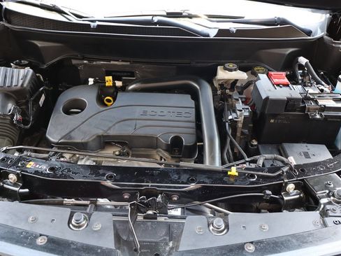Used 2025 Chevrolet Equinox LT FWD image 41