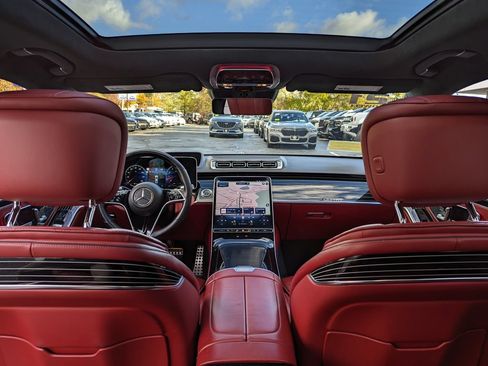 Used 2021 Mercedes-Benz S 580 4MATIC Sedan w/ AMG Line image 44