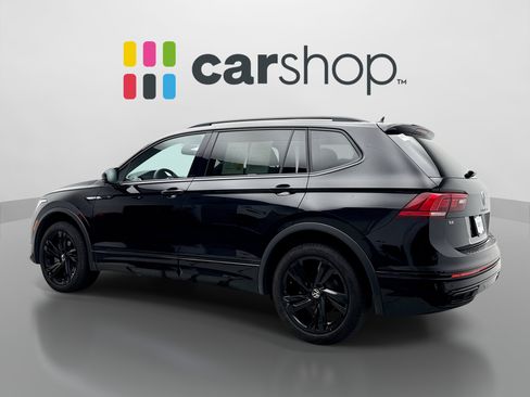 Used 2024 Volkswagen Tiguan SE R-Line AWD/4WD image 3