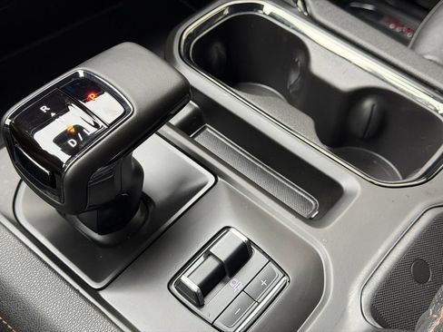 Used 2024 GMC Sierra 1500 AT4 w/ AT4 Premium Package image 15