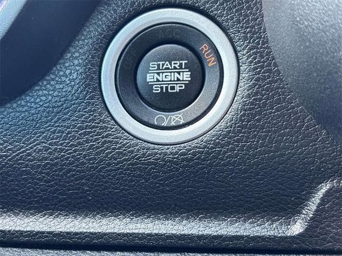 Used 2022 RAM 2500 Tradesman w/ Chrome Appearance Group image 25