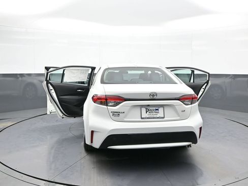 Certified 2020 Toyota Corolla LE image 46