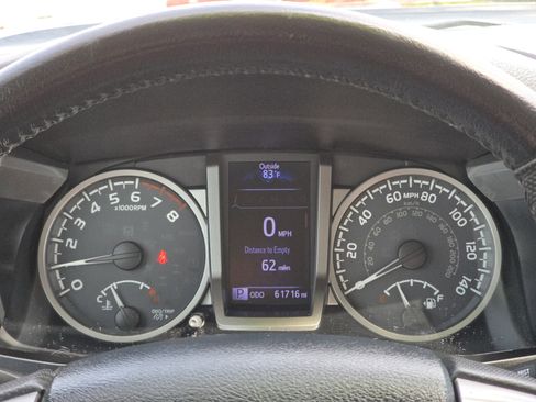 Used 2019 Toyota Tacoma SR5 RWD image 25