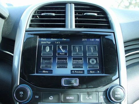 Used 2014 Chevrolet Malibu LT w/ Power Convenience Package image 20