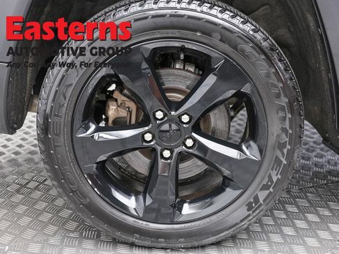 Used 2023 Jeep Grand Cherokee L Laredo AWD/4WD image 33
