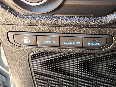 Used 2024 Jeep Wrangler Unlimited AWD/4WD image 25