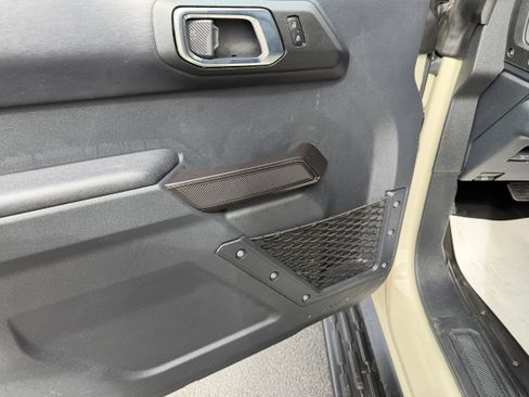 Certified 2025 Ford Bronco Outer Banks AWD/4WD image 18